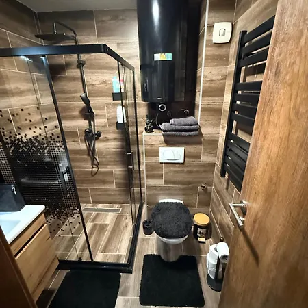 Apartment Elegant Black