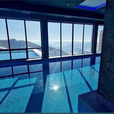 Elegant Black Apartment Kopaonik