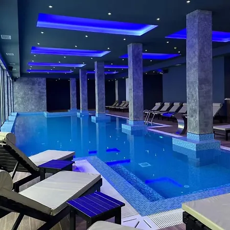 Elegant Black Apartment Kopaonik